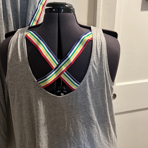 Cacique sleep set with joggers and tank, size 18/20 - Picture 3 of 8